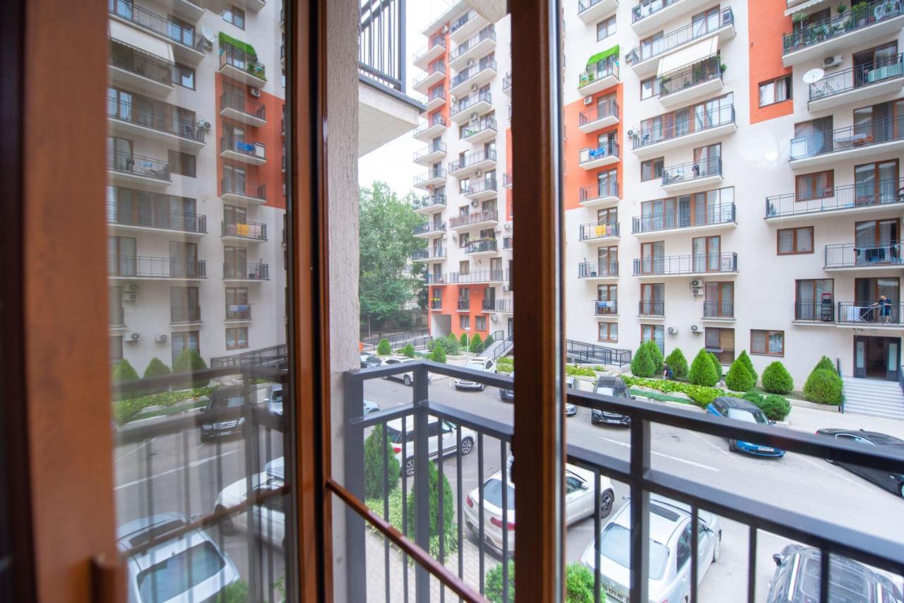 Gg Home - Cozy 2-Bedroom Apartment On Givi Kartozia Tiflis Dış mekan fotoğraf